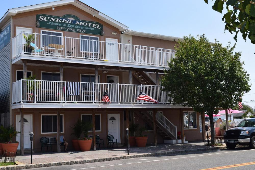 Sunrise Motel
